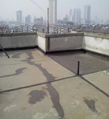 宜兴漏水维修 楼顶漏水是什么原因，楼顶漏水维修方法是什么?